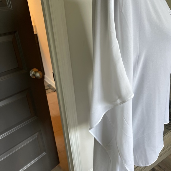 NWT! Elan blousy tunic Sexy! Sheer fabric. Sophisticated silhouette! - Picture 6 of 8